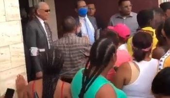 "Mantequilla" recibe a representantes  DGII para "regularizar" su empresa 