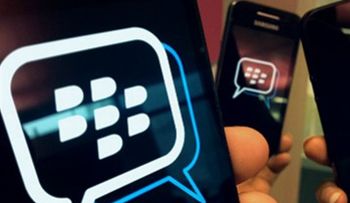 WhatsApp vs. Blackberry, ¿quién gana?