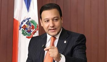 Cumpleaños en esta fecha, el presidente de la Cámara de Diputados, Abel Martínez Durán 