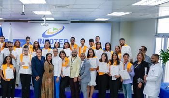 INFOTEP certifica a 36 adolescentes con discapacidad auditiva en diseño de artículos promocionales