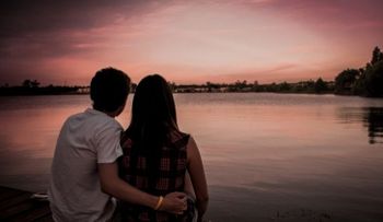 Mira donde te toca, y descubre si te quiere como amiga, amante, o compañera sexual