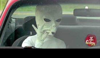 Video: Mejores bromas, encuentro extraterrestre