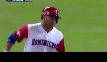Cuadrangular de Wellington Castillo en el Clásico Mundial