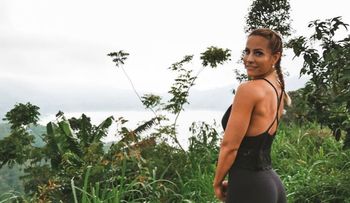 Una reina del fitness de Instagram murió haciendo crema chantilly con un sifón