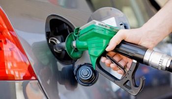  Industria y Comercio anuncia rebaja de RD$4:00 pesos en precio gasolina; gasoil uno y GLP sube dos 