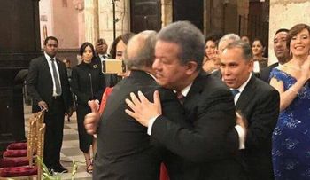 El abrazo de Judas o señal de arrepentimiento de Danilo hacia Leonel.