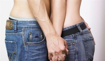 Las LADILLAS afectan a hombres y mujeres durante la relación; la depilación genital puede ayudar 