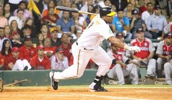 Aguilas prestan a Héctor Luna a los Cardenales de Lara, en Venezuela
