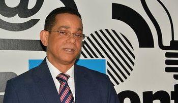 Senador Vargas propone eliminar subsidios a ricos y a pobres, y cerrar 20 entidades estatales 55
