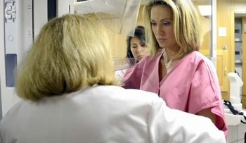 Periodista descubre tiene cáncer durante chequeo en TV 