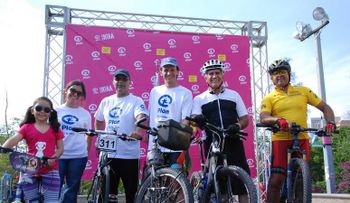 Cientos de personas pedalean contra el abuso infantil en la República Dominicana 