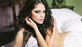 Barbie Vélez, al desnudo en una producción muy ardiente
