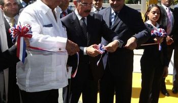Presidente Medina inaugura sistema de parqueo computarizado