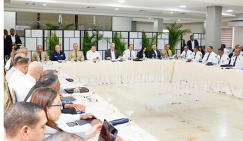 Luis Abinader encabeza reunión sobre seguridad ciudadana