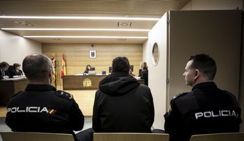 Un hombre dejó que le cortaran el pene por 200 euros