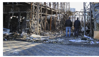 Ucrania sufre ataques mientras estalla un escándalo de corrupción