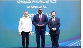 David Ortiz recibe premio humanitario 2025