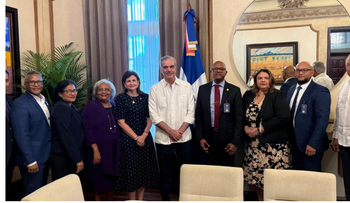 Luis Abinader se reúne con el CMD