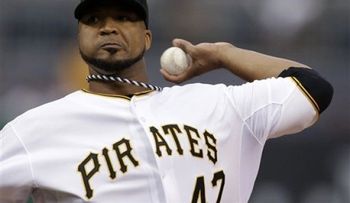Álvarez y Liriano conducen la victoria de Piratas