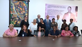 Eulogia Familia llama a regular manos de obras de indocumentados en el país