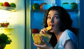 7 razones de por qué comes cuando no tienes hambre