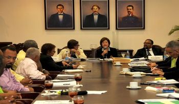Educación extiende plazo para aspirantes a docentes y directivos