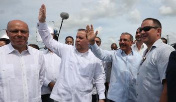 Danilo Medina inaugura moderno estudio cinematográfico en Juan Dolio