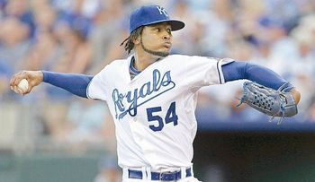 Encarnación, Bautista y Hanley la sacan; Santana brilla en el box