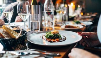 10 consejos para irte de fiesta el Día de la Madre sin sacrificar tu dieta
