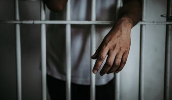 Condenan a 30 años a hombre que intentó matar a su expareja  porque "el Diablo se lo pidió"