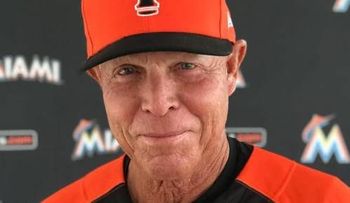 Dean Treanor tercer dirigente despedido esta temporada; Arturo De Freites dirigirá Toros 