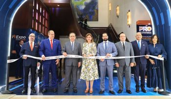 Vicepresidenta Raquel Peña encabeza apertura Expo Mercado de Valores 2025