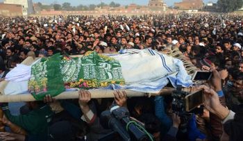 Violación y asesinato de un niña de 7 años genera ira en Pakistán: "·Esto tiene que detenerse"
