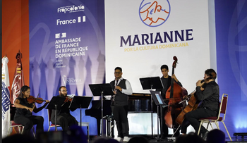 Francia dona instrumentos al Conservatorio Nacional de Música