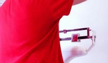 Un grupo de oncólogos pide medidas para combatir cánceres relacionados con la obesidad