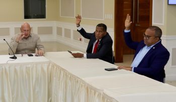 Senado aprueba titulación y protege dunas de Baní