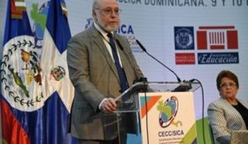 Ministro Pedro Vergés: Es una vergüenza que un empleado gane 8 mil pesos