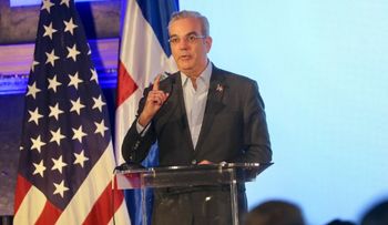 Presidente Abinader reconoce a dominicanas(os) destacados en EEUU