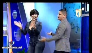 Ana Carolina le hace el "Fo" a salero Yanfourd (VIDEO)