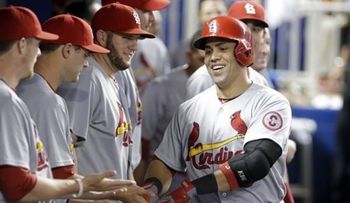 Beltrán batea 2 jonrones en triunfo de Cardenales