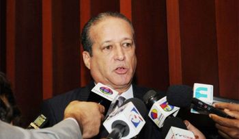 PLD sube a 7 juristas que contratará para decidir sobre primarias