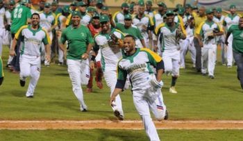Robinson Canó fue inscripto y luego sacado alineación EO; habría pagado RD$25 millones para poder jugar