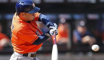 Altuve gana título de bateo, Abreu se despide 