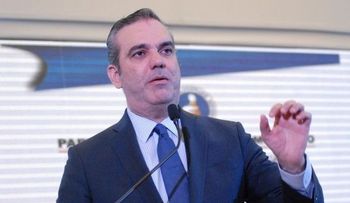Seis excandidatos marchan a la Cancillería donde sesiona la OEA