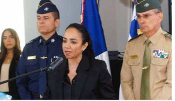 Ministra de Interior: Policía que actúe mal responderá ante la ley