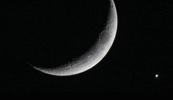 La Luna y Mercurio se citan al amanecer