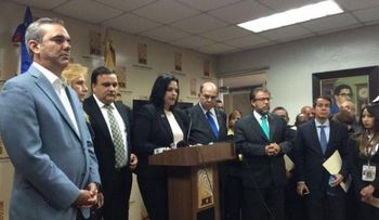 6 candidatos presidenciales depositan documento ante JCE