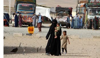 Talibanes acusan a Pakistán de matar a tres niños en Afganistán