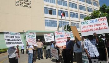 Trabajadores marcharán el día 26 en reclamo de aumento salarial