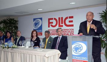 Lanzan programa Formación de Líderes Comerciales y Empresariales